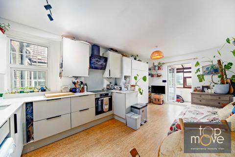 1 bedroom maisonette for sale, Melfort Road, Thornton Heath, CR7