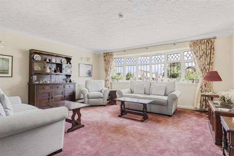 undefined, Burns Crescent, Bicester