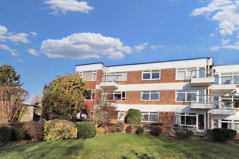 2 bedroom ground floor flat for sale, Esher Road, Hersham KT12
