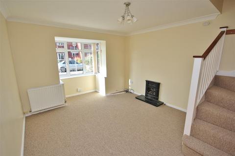 2 bedroom house to rent, Morland Way, St. Ives