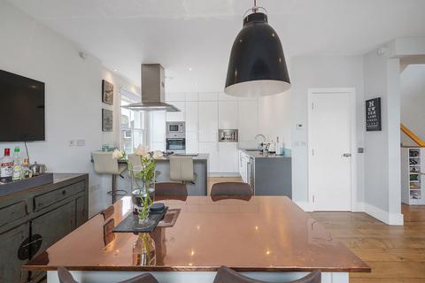 2 bedroom flat for sale, Westbourne Park Road, London W11