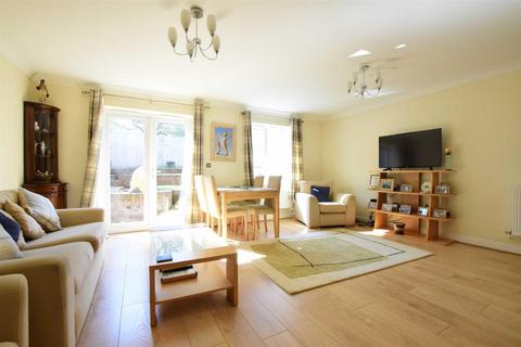 1 Overton Drive, Caversham, Reading, RG4 5DN