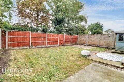 3 bedroom detached house for sale, Doune Way, Harleston
