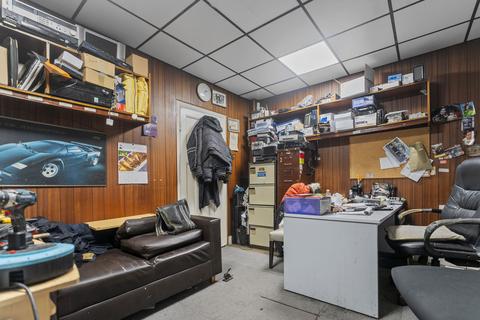 undefined, 42 Thornton Road, Croydon, Surrey, united kingdom, cr7 6ba