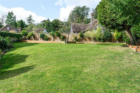 5 bedroom detached house for sale, Shenfield Close, Coulsdon CR5