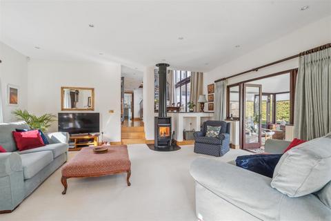 undefined, High Street, Stoke Goldington, Newport Pagnell
