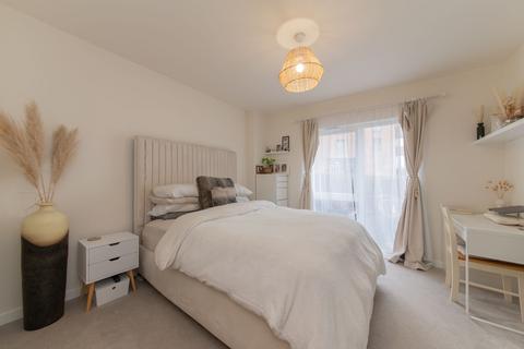 1 bedroom flat for sale, Bittacy Hill, Foxglove Apartments, NW7