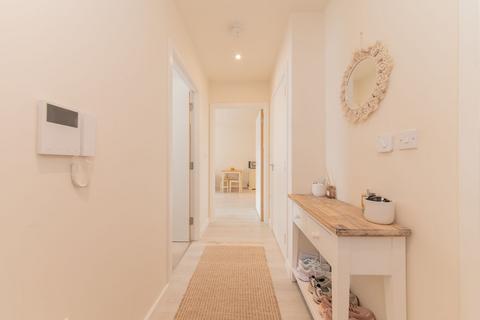 1 bedroom flat for sale, Bittacy Hill, Foxglove Apartments, NW7
