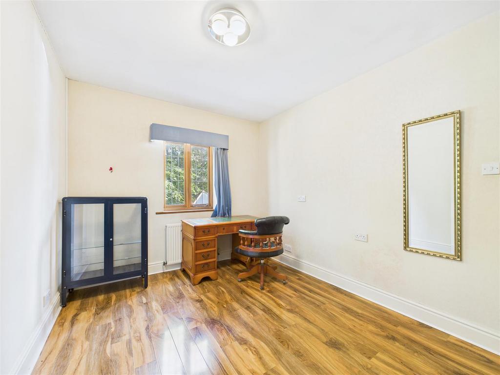 CAM05549 G0-PR0055-STILL005.jpg