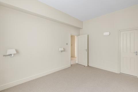 2 bedroom flat for sale, Manson Place, London, SW7