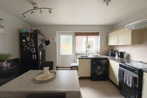 undefined, Tewkesbury GL20