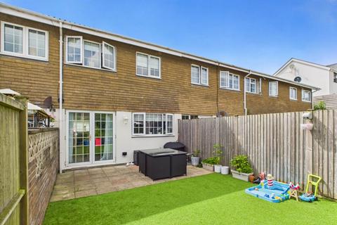 Balcon Terrace, St Saviour