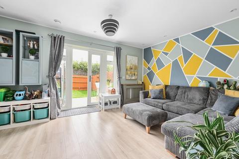 23 Appian Way, Chineham, Basingstoke, RG24 8BH