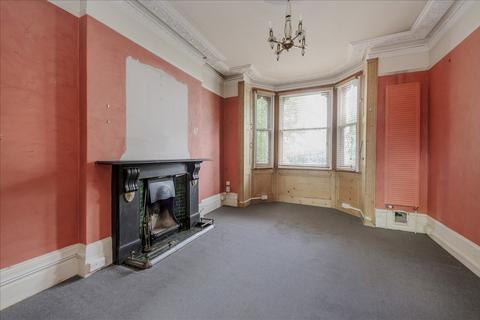 81 Frithville Gardens, London, W12 7JQ
