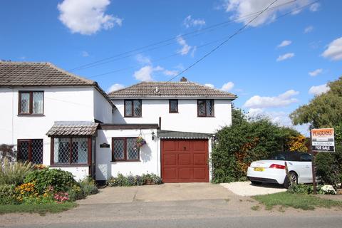 4 bedroom semi-detached house for sale, Row Heath House, Rectory Road, CO16