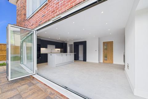 undefined, Saxon Court, Framlingham