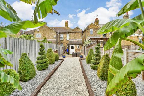 2 bedroom end of terrace house for sale, Seaview Terrace, Sittingbourne ME9