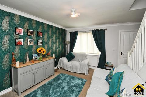 3 bedroom terraced house for sale, Brockenhurst Close, Lincoln, Lincolnshire, LN6