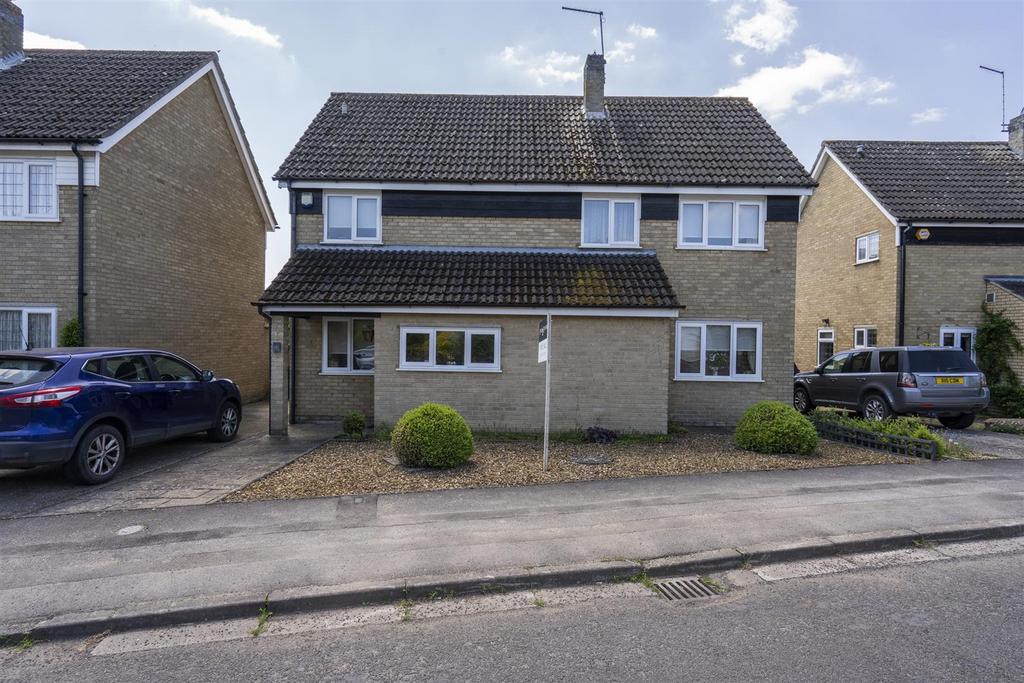 8 Malting Close (1).jpg
