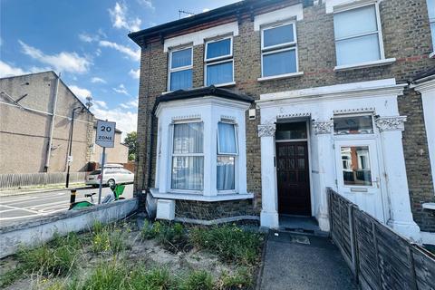2 bedroom flat for sale, Brownhill Road, Catford, London, SE6