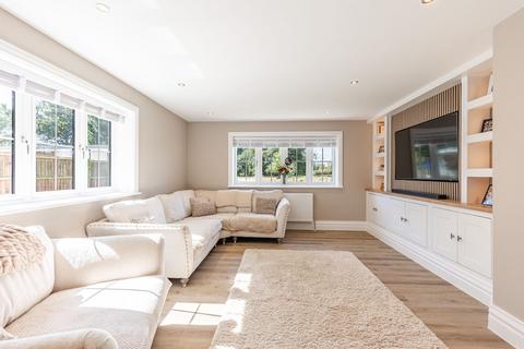 undefined, Chain Free in North Tuddenham