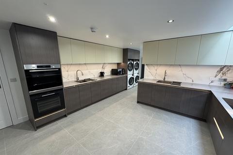 1 bedroom in a house share to rent, Flat 1, Sky Point Two, Luke House, Derby Street, NG9 2LG