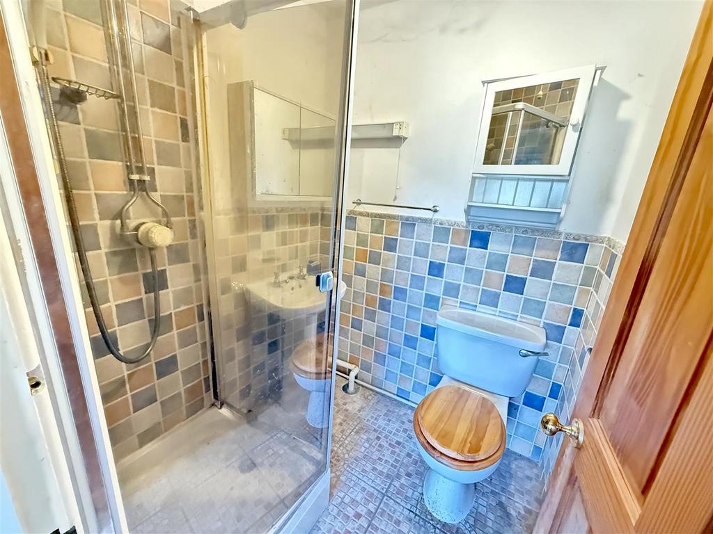 Ensuite Shower Room