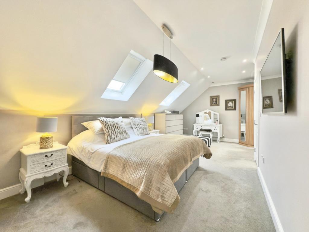Pbox-bedroom-330911.jpg