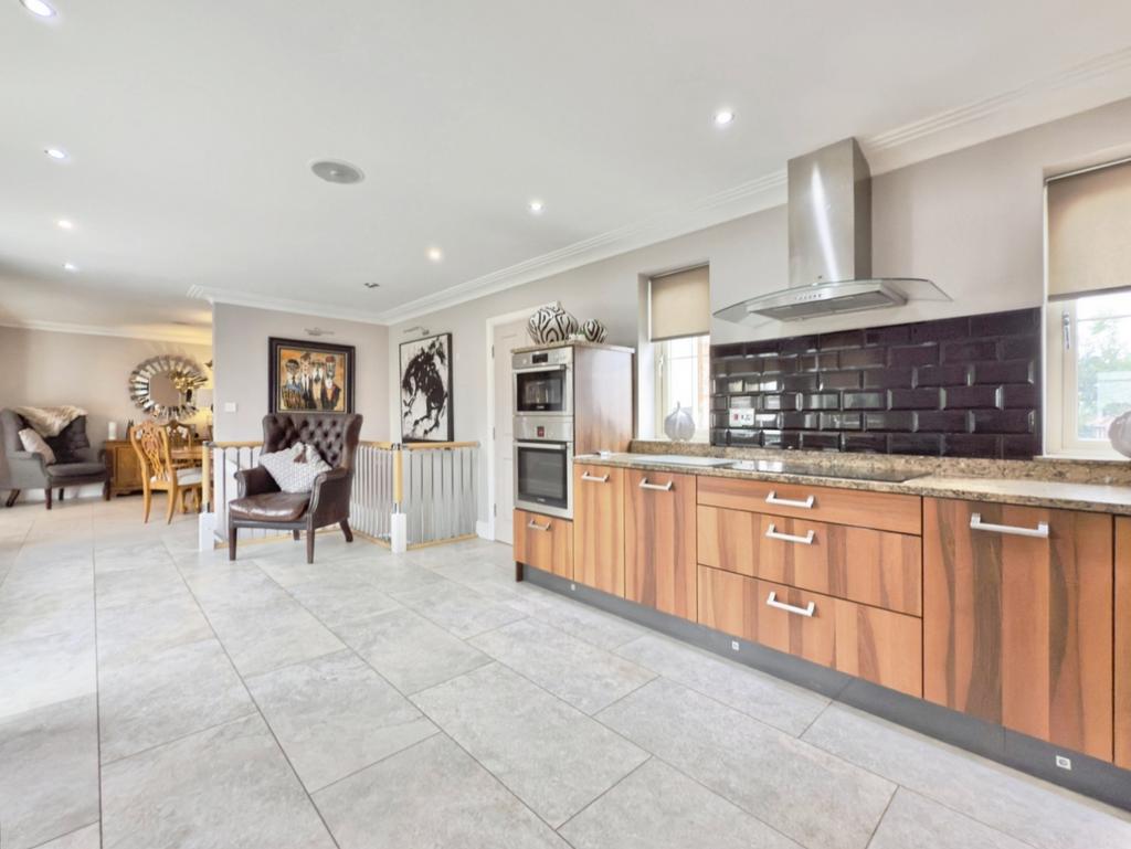 Pbox-kitchen-330911.jpg