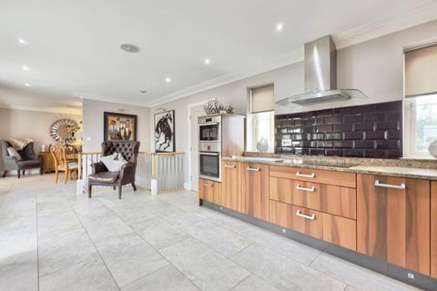 5 bedroom detached house for sale, Angel Street, Bolton-Upon-Dearne, Rotherham