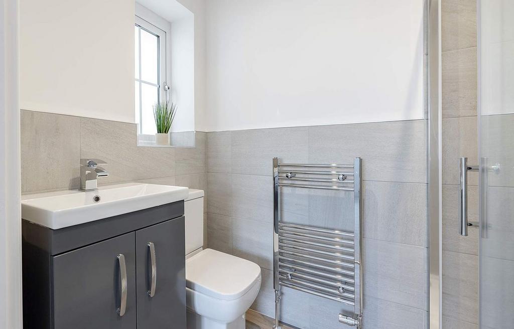 En-Suite 2