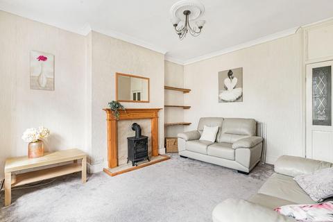 1 bedroom flat for sale, Lomond Grove, London, SE5