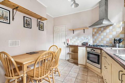 1 bedroom flat for sale, Lomond Grove, London, SE5