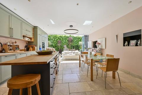 undefined, Upper Richmond Road, West Putney, London, SW15