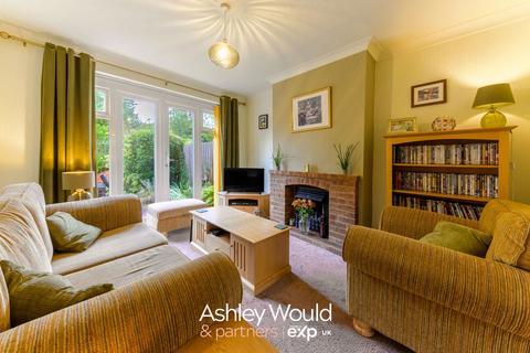 3 bedroom semi-detached house for sale, Stuart Road, Halesowen B62