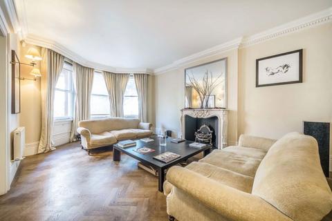 3 bedroom flat for sale, Cadogan Square, London SW1X