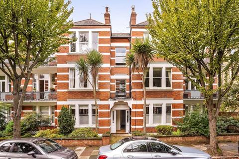 3 bedroom flat for sale, Riverview Gardens, London SW13