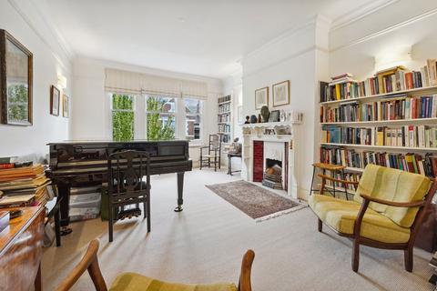 3 bedroom flat for sale, Riverview Gardens, London SW13