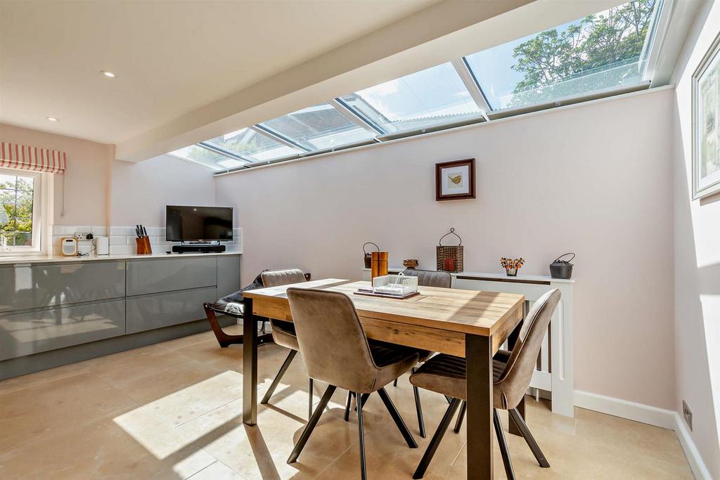 8662378-interior01-800.jpg