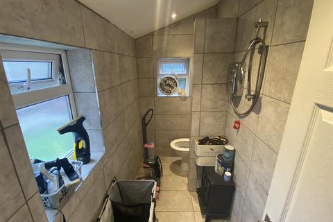 3 bedroom house for sale, Leads Road, Hull
