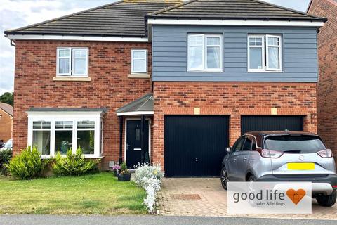 5 bedroom detached house for sale, Agincourt, Houghton Le Spring DH4
