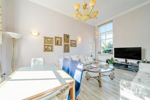 2 bedroom apartment for sale, Tavistock House, Woodford Green