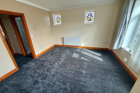 2 bedroom flat to rent, Crabwood Road, Hampshire SO16
