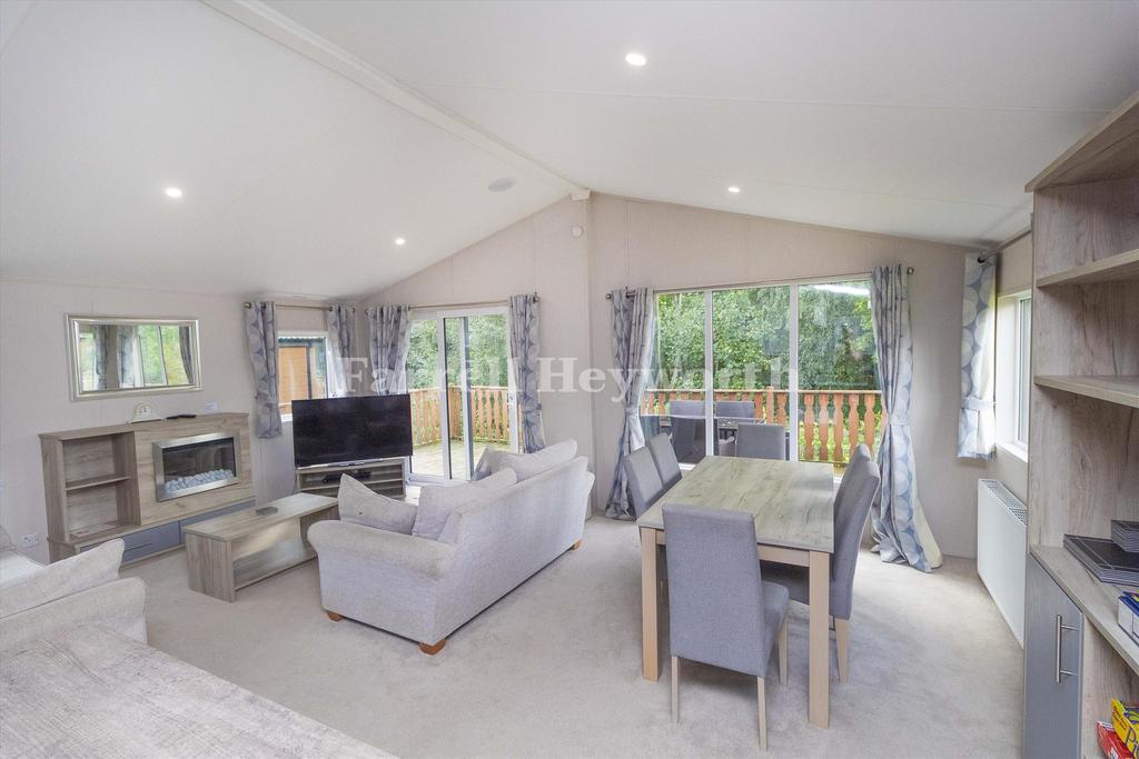 Open Plan Living 3
