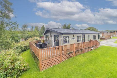 3 bedroom property for sale, Borwick Lane, Dock Acres, Carnforth LA6