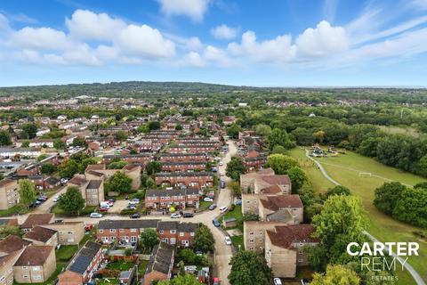 101 Bourne Close, Basildon, SS15 6DG