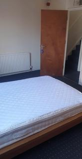 1 bedroom house to rent, Hathway Walk, Bristol BS5