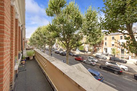 2 bedroom apartment for sale, Sutherland Avenue, Little Venice