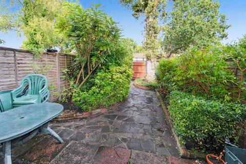 undefined, Cypress Grove,  Aldershot, GU12