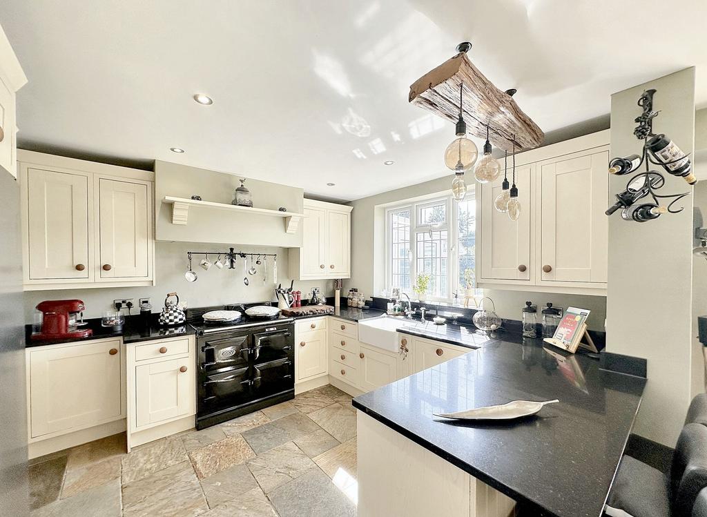 Open-Plan Kitchen/Breakfast Room